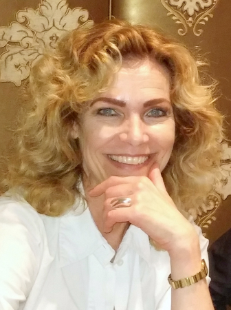 A portrait of Kathinka Evers